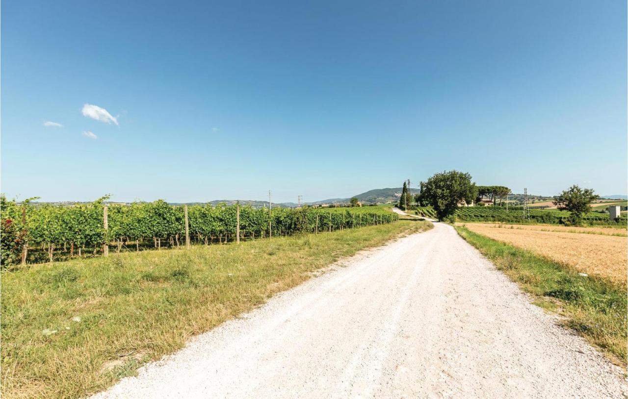 Amazing Apartment In Giano Dellumbria Pg Giano dell'Umbria Bagian luar foto